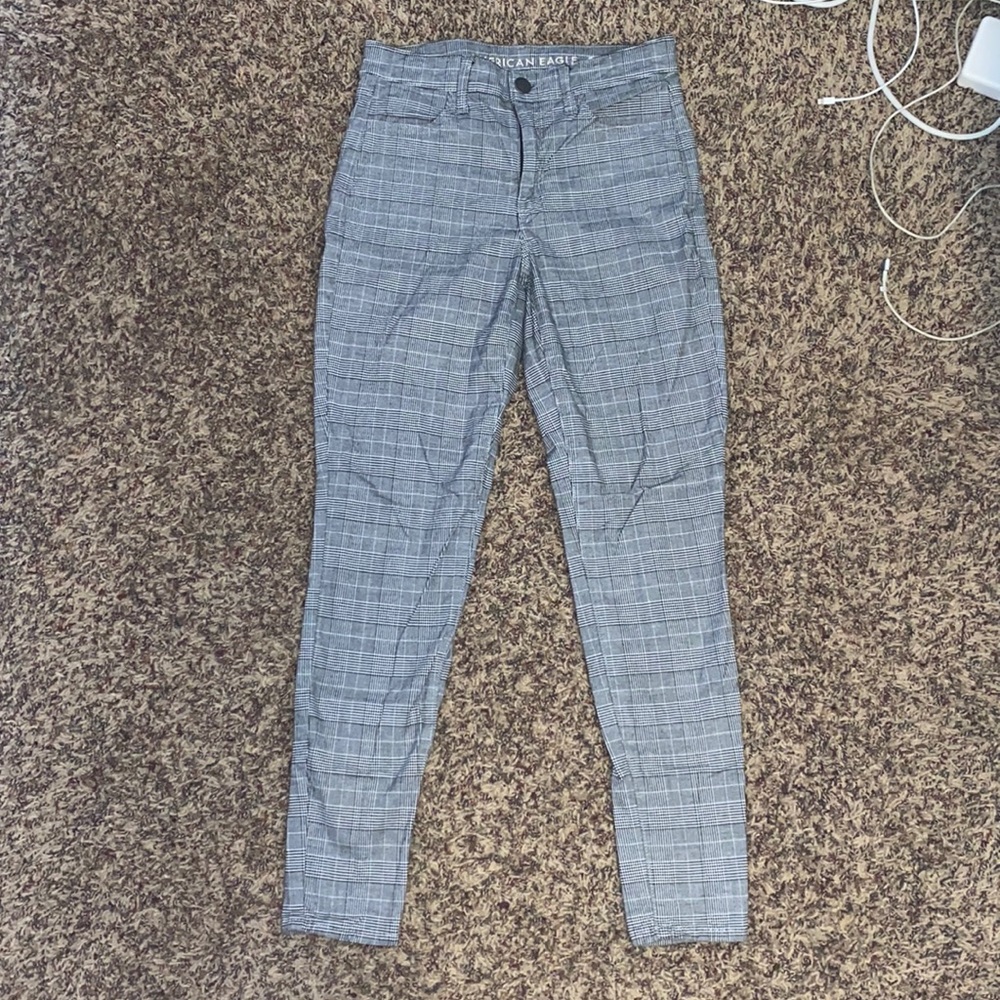American Eagle size 4 women’s pants.